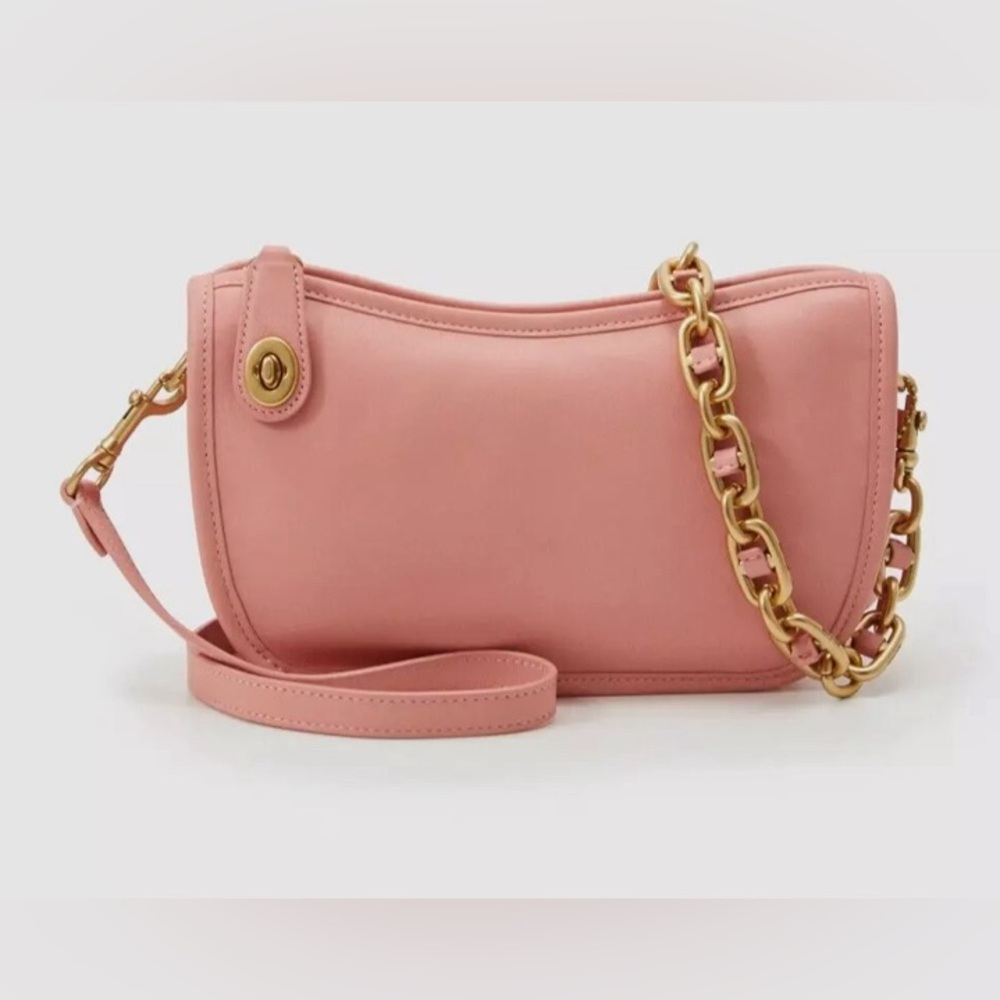 Coach Swinger Bag - Hey Pink lovers!